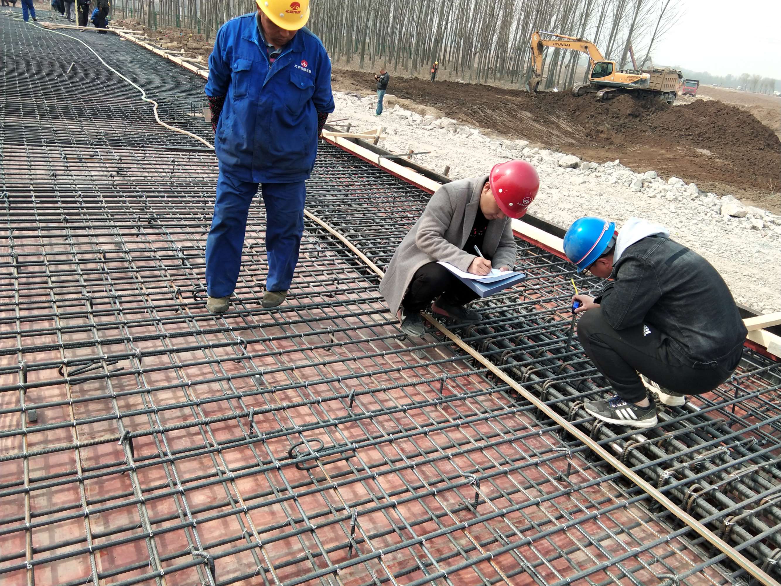 设计开挖轮廓线_如何确定边坡开挖线_边坡开挖线怎么放
