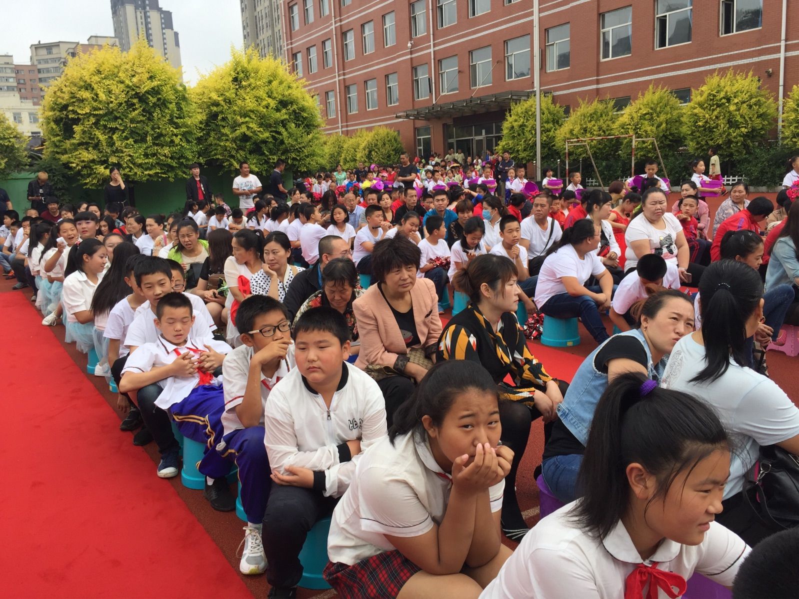 校长发言结束串词_结业典礼讲话稿_校长结束讲话
