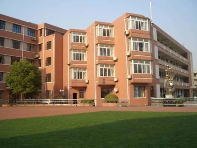 上海市重点小学班级人数_上海市重点小学班级人数_上海市重点小学班级人数