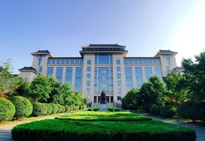 陕西师范大学实力如何？是985还是211？宿舍条件怎样？包分配吗？