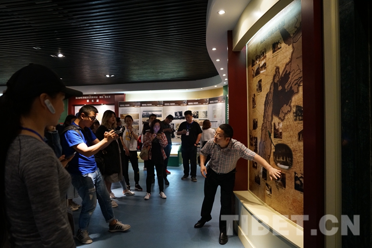重庆邮电大学校史馆参观_重庆邮电大学官网_重邮通信行业发展历史