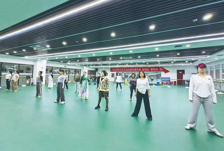 乌兰察布市成人兴趣班_肚皮舞培训机构_年轻人舞蹈兴趣班