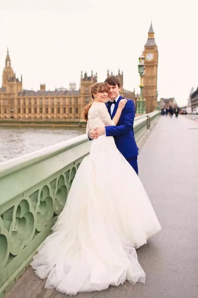 大本钟修缮工程_大本钟皇家蓝表盘翻新_英国大本钟时隔5年再敲响