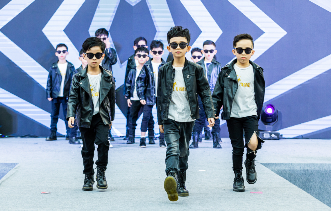 儿童明星培训学校_广州少儿艺术培训机构_小童星少儿艺术教育