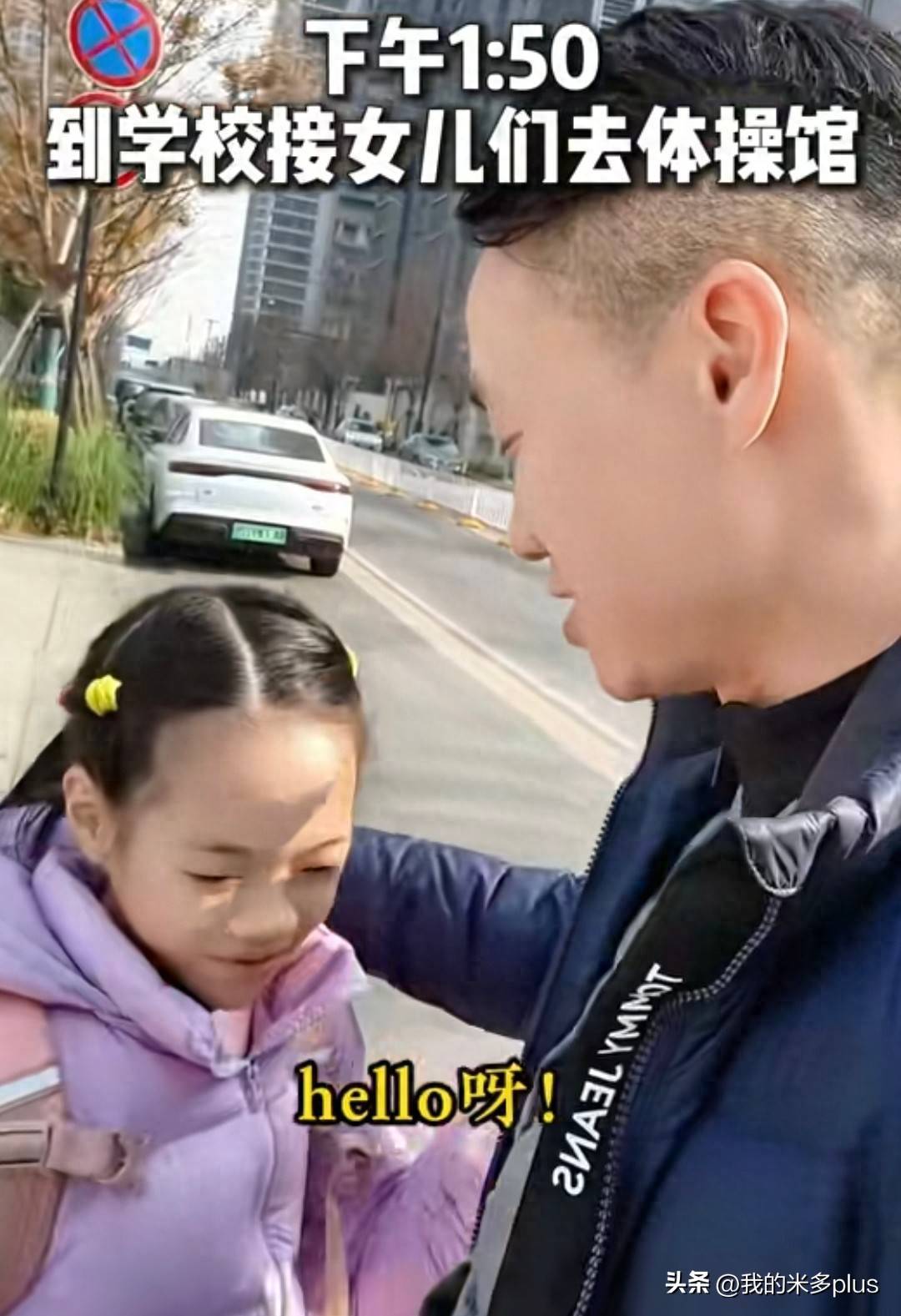 儿童体育培训_8岁女孩体操训练平衡_父母高度投入教育安排