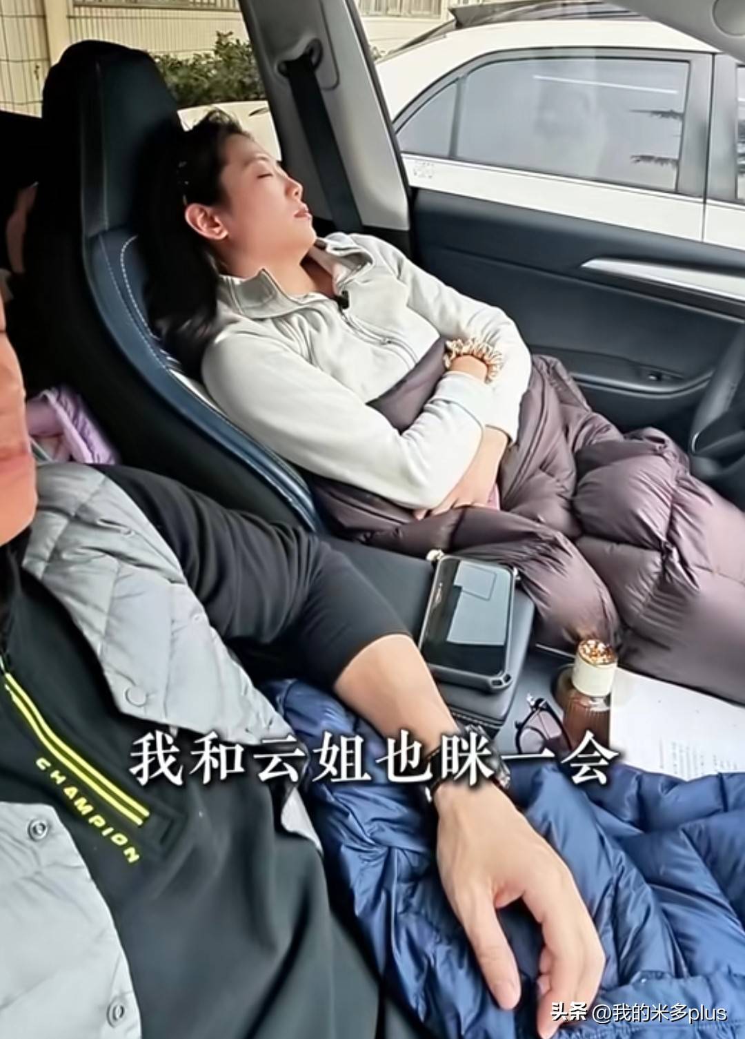 父母高度投入教育安排_8岁女孩体操训练平衡_儿童体育培训