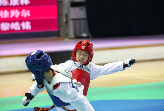 成都市跆拳道协会电子护具比赛_成都市第十四届运动会青少年组跆拳道比赛_跆健跆拳道