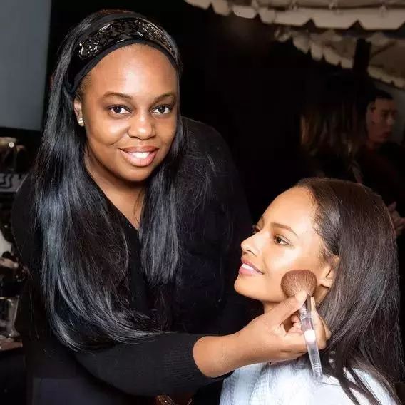 美妆博主品牌优势_彩妆造型设计_化妆师自创彩妆品牌