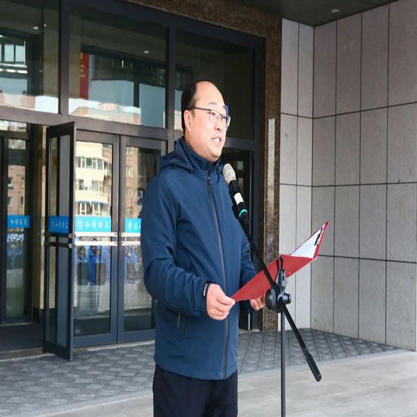 长春市第八中学_长春八中升旗仪式_五彩三杠评价体系