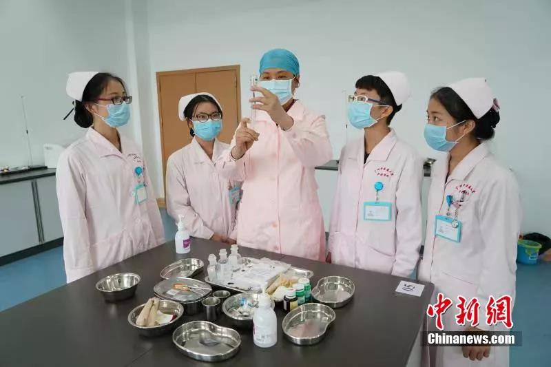 男护士就业前景_男护士就业前景_广州中医药大学男护士