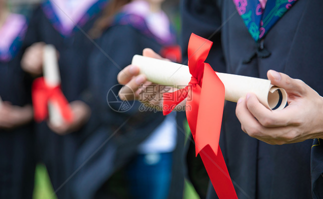 二本三本和非双大学有差距吗？主要差在哪里？